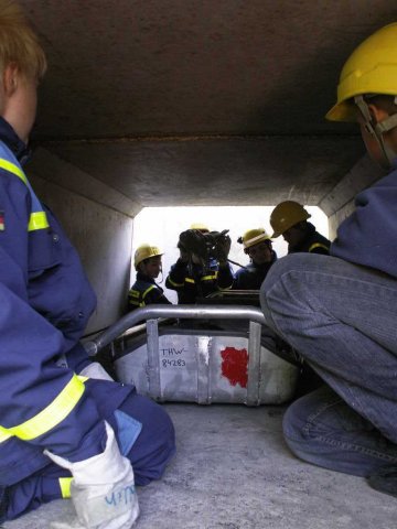 15THWBergungVerletzter280509-22