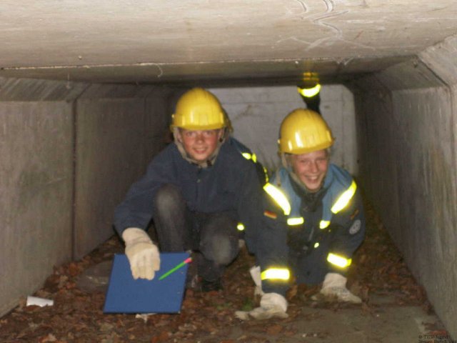 15THWBergungVerletzter280509-5