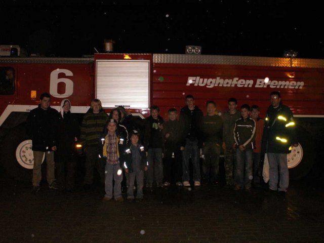 205THW-JugendFlughafenfeuerwehr181007